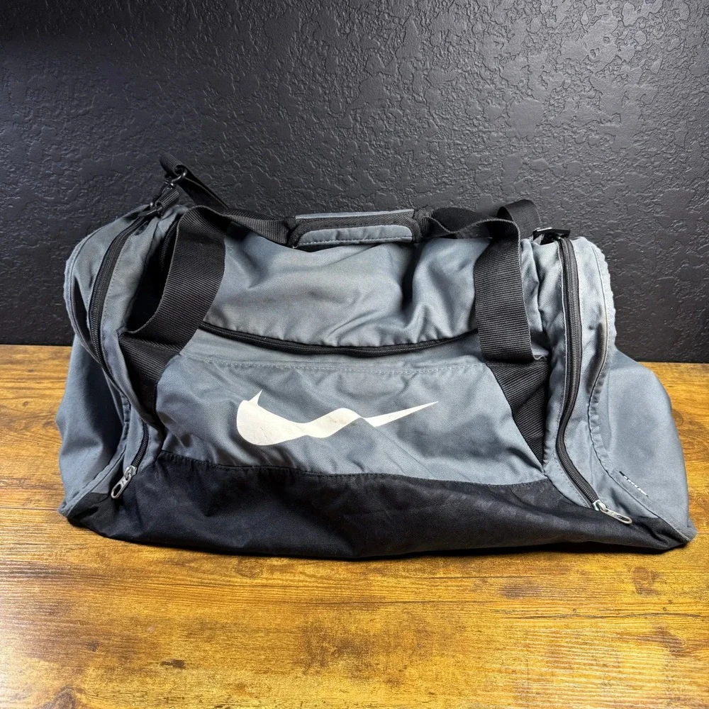 Nike‎ Team Training Gray Black Polyester Duffel Bag Medium